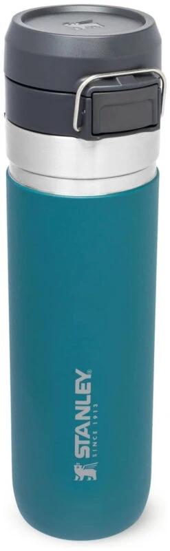 Stanley The Quick Flip Water Bottle 0,7 L -Günstiges OutdoorXL Geschäft stanley the quick flip water bottle 0 7l lagoon 700 ml lagoon 0